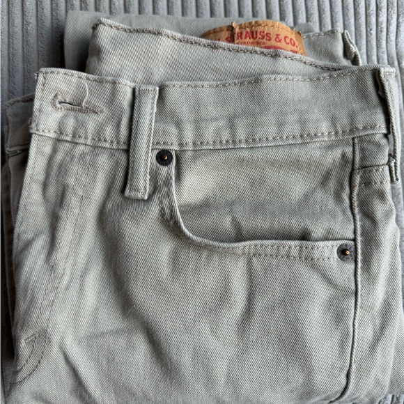 Men’s Levi’s in khaki - Picture 4 of 5